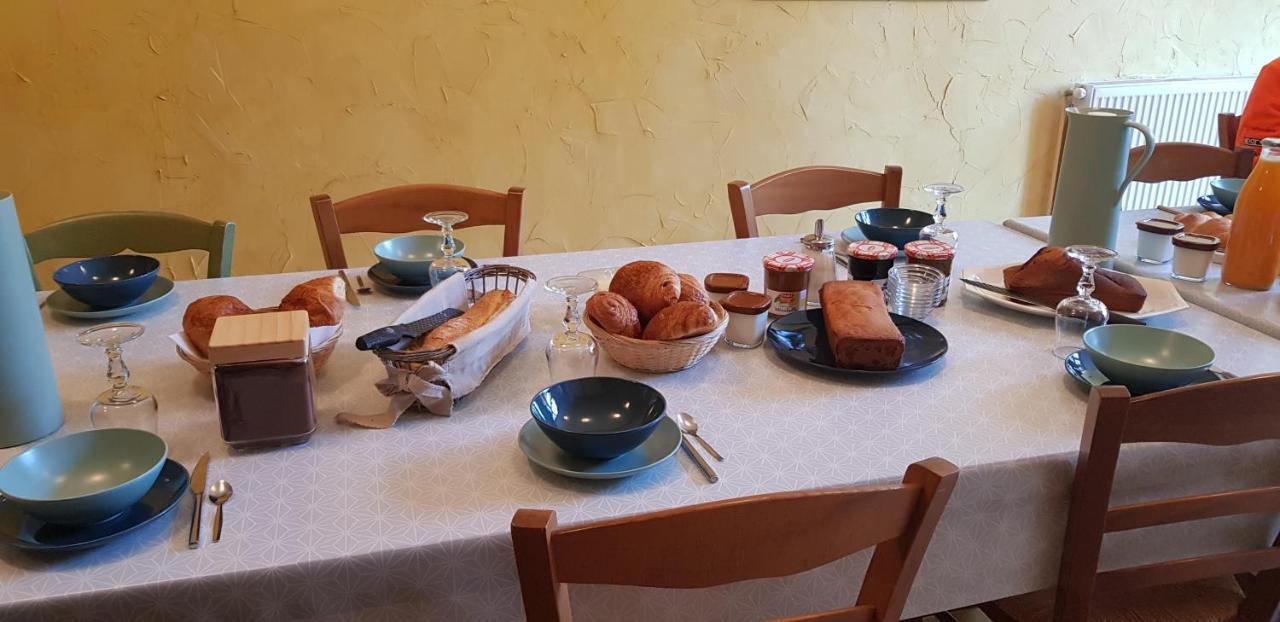 Bleu Bonheur Bed and Breakfast Dennevy Buitenkant foto
