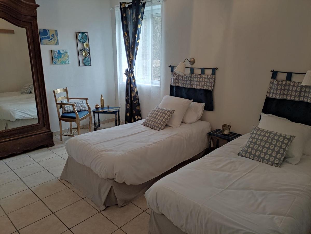 Bleu Bonheur Bed and Breakfast Dennevy Buitenkant foto