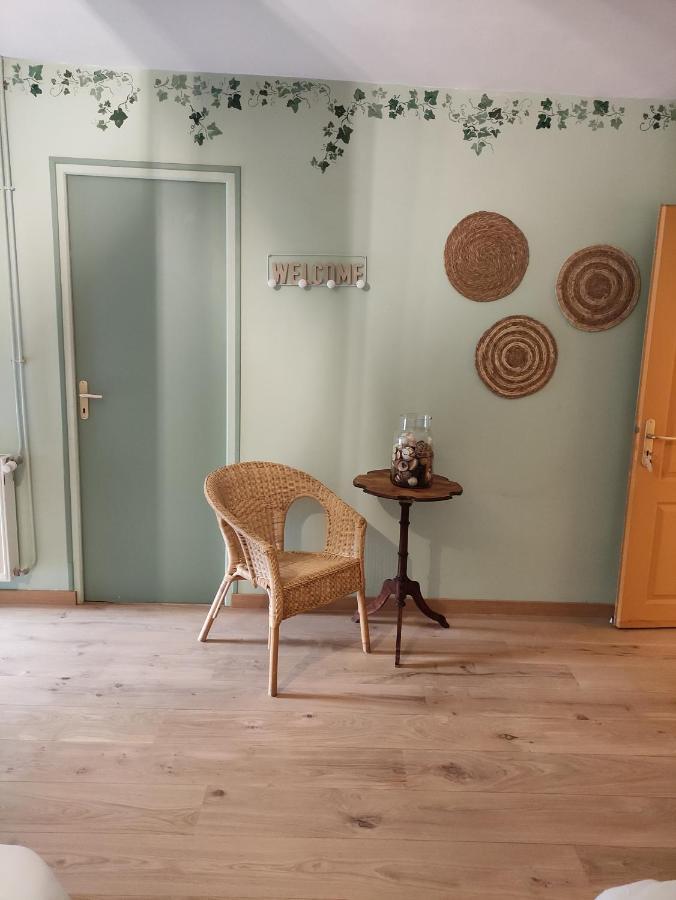 Bleu Bonheur Bed and Breakfast Dennevy Kamer foto
